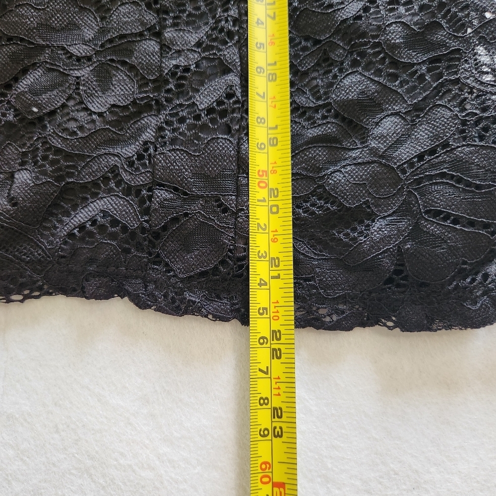 Torrid Black Lace Off-Shoulder Blouse Fully Lined Size 2 Or 2X - Picture 6 of 10